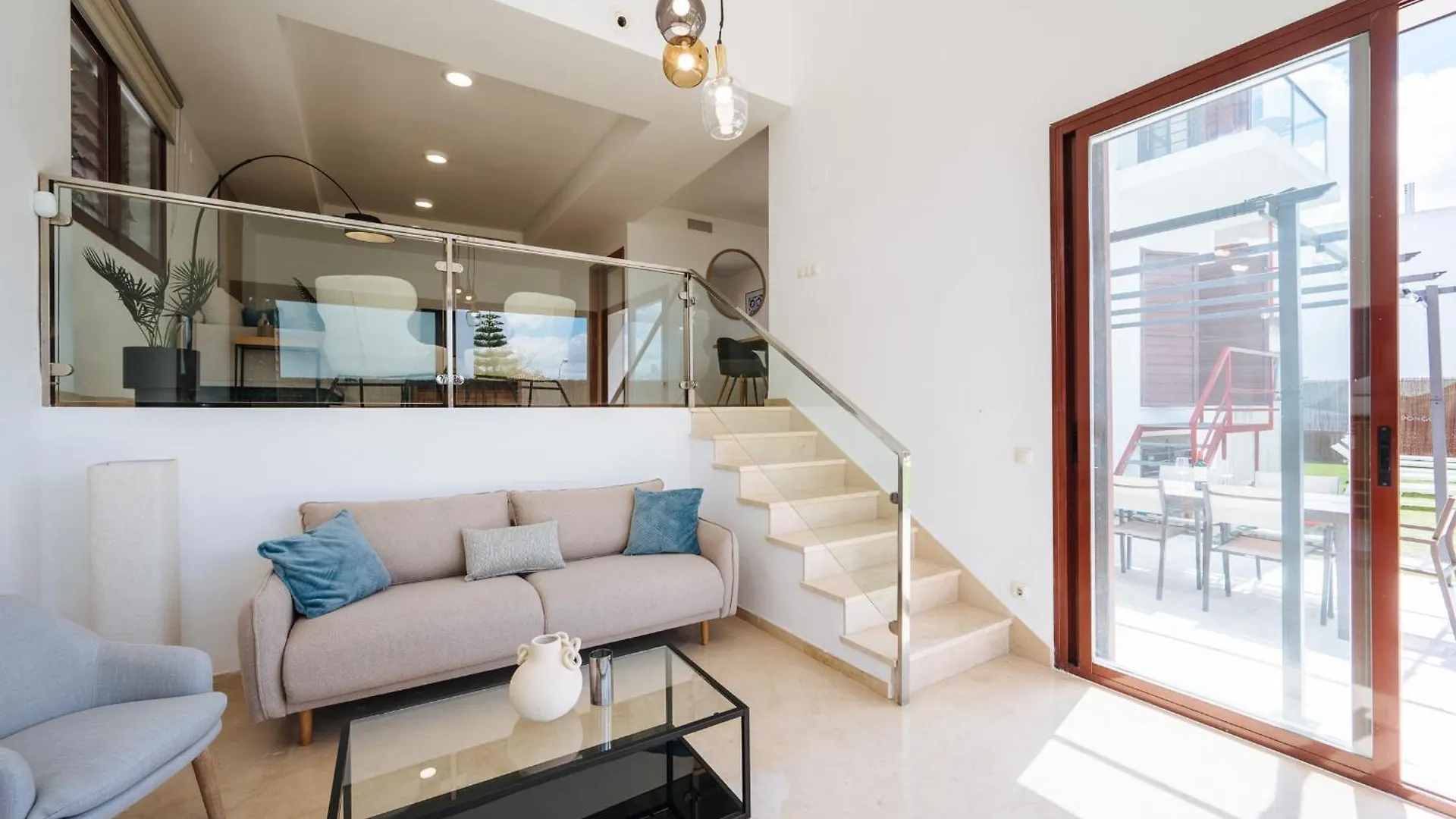 Luxury Villa In Sevilla - Pool, Terrace & Gameroom Montequinto 0*,  西班牙